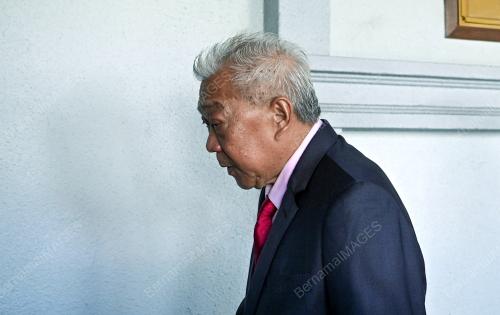 DATUK SERI BUNG MOKTAR RADIN