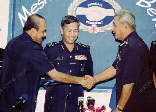 DATUK AHMAD BAHRAIN IDRUS
