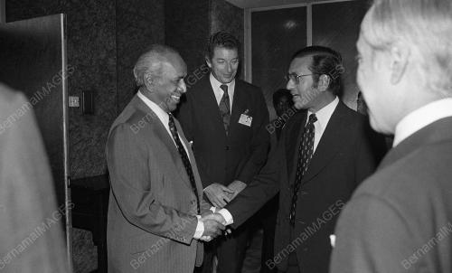 DR. MAHATHIR BIN MOHAMAD