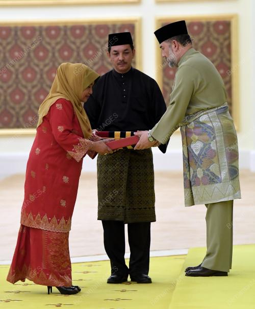 KL10_27112017_AGONG