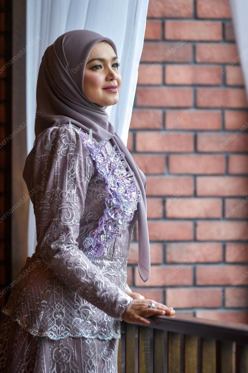 DATUK SERI SITI NURHALIZA