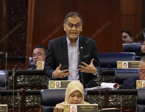 DATUK SERI DR DZULKEFLY AHMAD