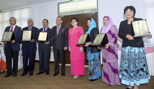 KL10_28042015_PARLIMEN_JAMUAN
