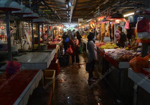 WAKTU OPERASI PASAR HARIAN DILANJUTKAN