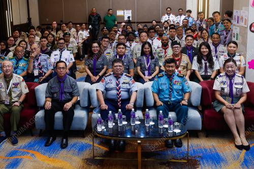 TAN SRI DR JOHARI ABDUL
