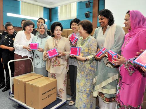 DATIN SERI ROSMAH MANSOR