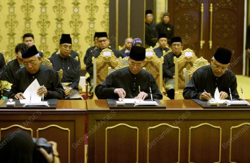 KL10_29072015_AGONG