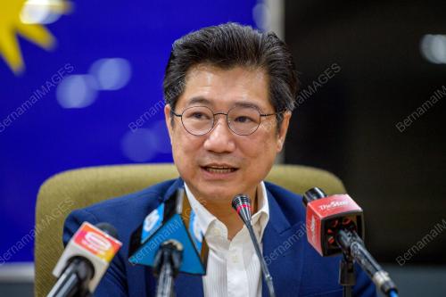 PROF DR CHIN SZE PIAW