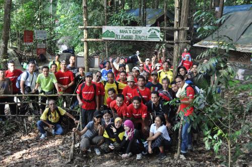 GUNUNG STONG