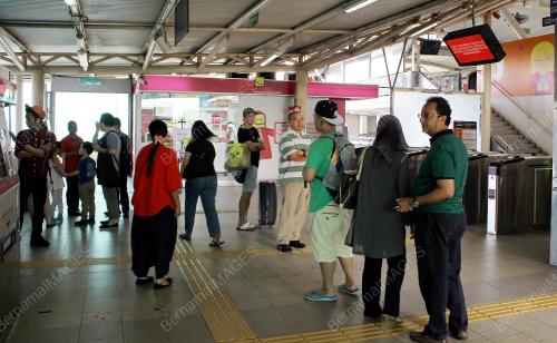 KL10_30032015_MONORAIL