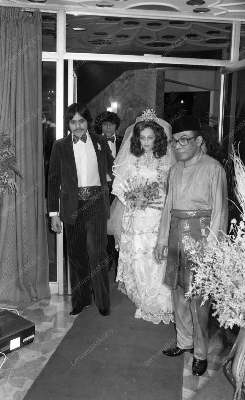 SULTAN AHMAD SHAH AL-MUSTAIN BILLAH