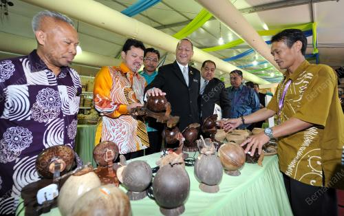 KL10_30092013_NAZRI