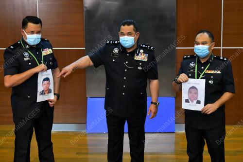 DATUK HUZIR MOHAMED