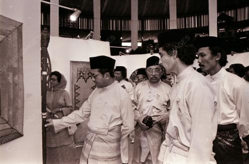 DATUK SERI DR. MAHATHIR BIN MOHAMAD