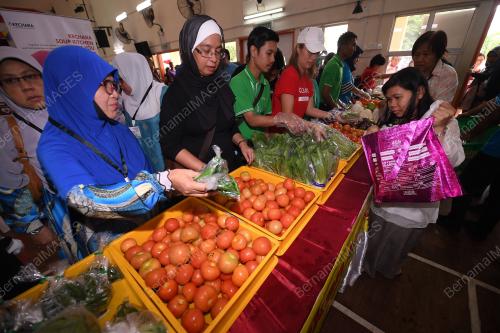 KL10_31032019_FOODBANK_BN20190329487