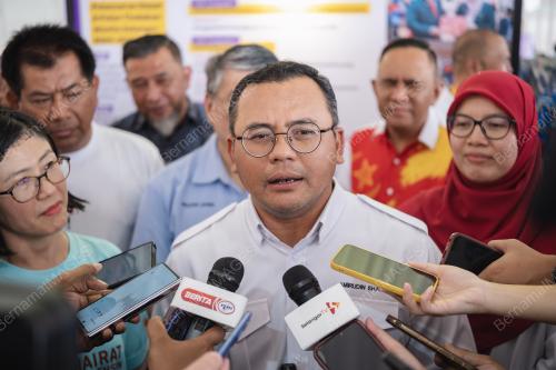 DATUK SERI AMIRUDIN SHARI