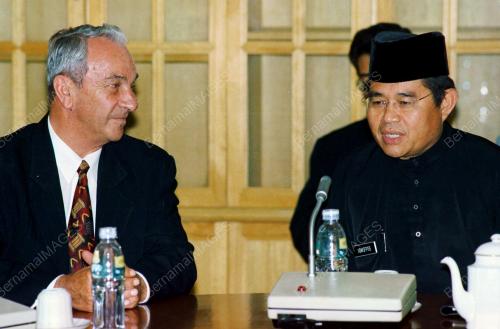 KL11-02-2001DATUK_AFFENDI_19012016