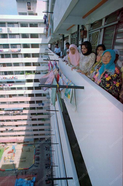 KL11-240_20012016