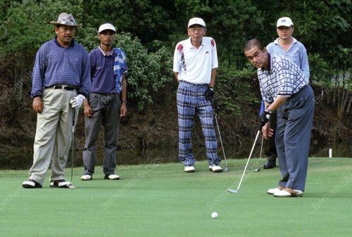 KL11-24_06_2001GOLF_27012016