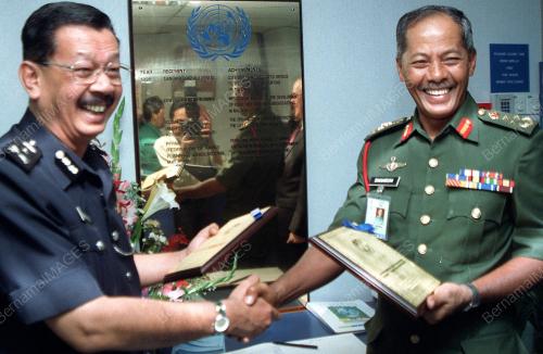 KL11-24_10_2000_ATM_PDRM-UN_14012016