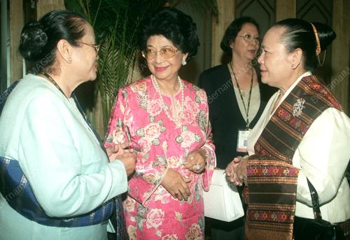 KL11-26_09_2000SITI_HASMAH-LAOS_13012016