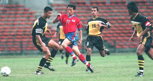 KL11-30_06_2000_KOREA_VS_MAS_08012016