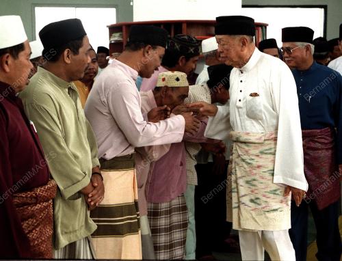 KL11-9_06_2000_AGONG_SEMBAHYANG_08012016