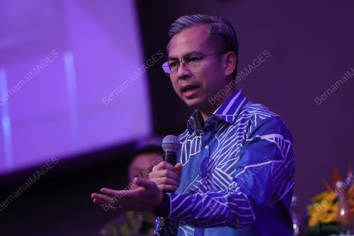 FAHMI FADZIL