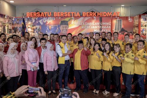 DATUK DR MUHAMAD AKMAL SALEH