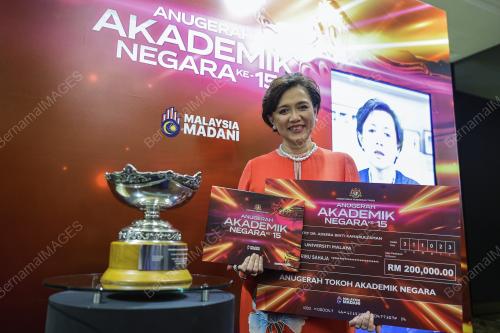 PROF DATUK DR. ADEEBA KAMARULZAMAN
