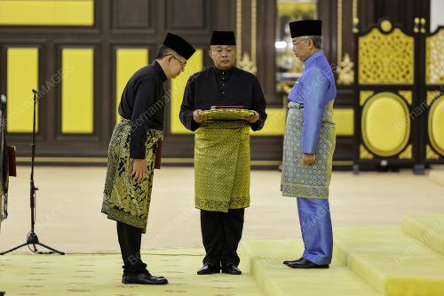 AL-SULTAN ABDULLAH RI'AYATUDDIN AL-MUSTAFA BILLAH SHAH