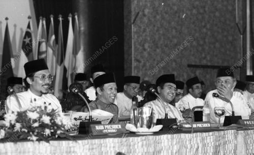 KL111_07072015_MESYUARAT_UMNO