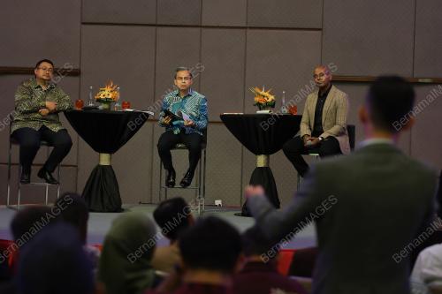 FAHMI FADZIL