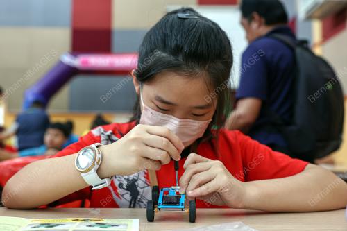 PROGRAM RINTIS STEM CAMP 2024