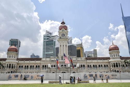 BENDERA SEPARUH TIANG