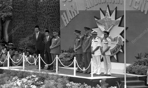 KL112_26012015_HARI_TENTERA