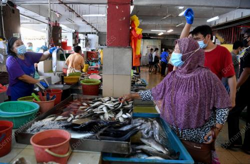 TINJAUAN PEMAKAIAN PELITUP MUKA