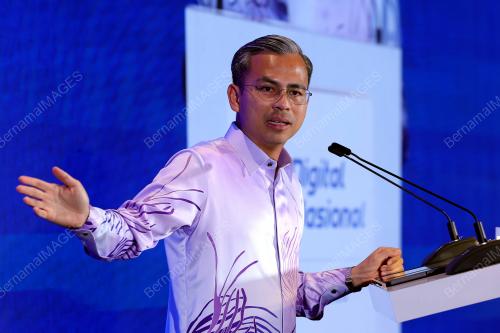 FAHMI FADZIL