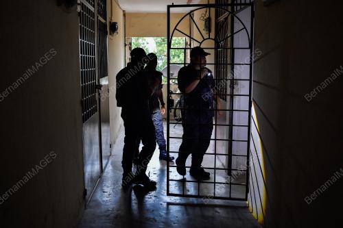 OPS BERSEPADU WARGA ASING IMIGRESEN