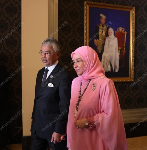 AL-SULTAN ABDULLAH RI'AYATUDDIN AL-MUSTAFA BILLAH SHAH