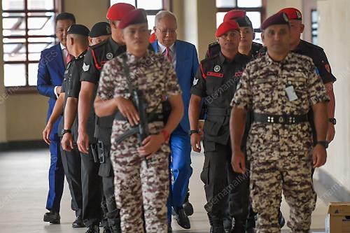 DATUK SERI NAJIB TUN RAZAK