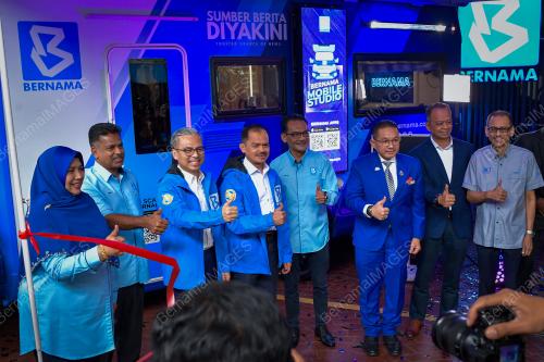 DATUK FAHMI FADZIL