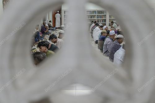 BERBUKA PUASA MASJID INDIA