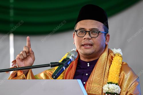DATUK SERI AMIRUDIN SHARI