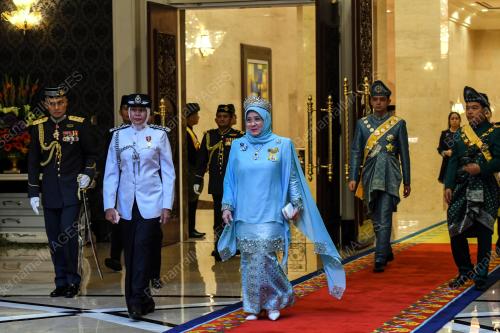 KL115_31012019_AGONG_BN201901289402