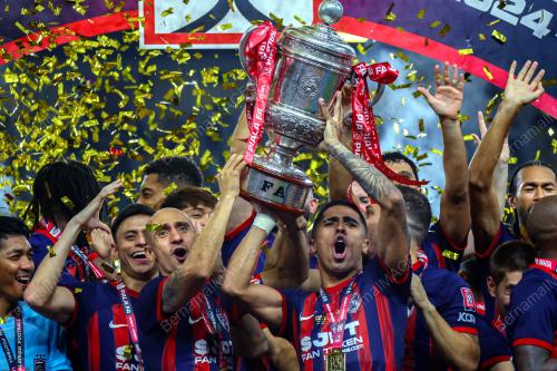 PIALA FA