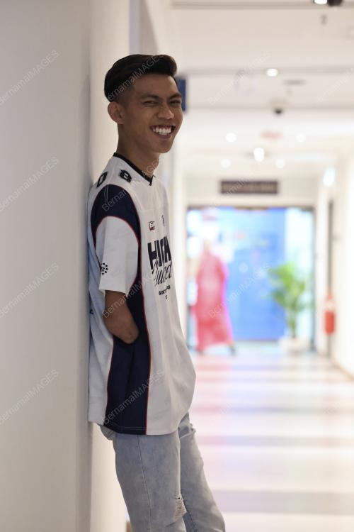 ZUBIR KHAN