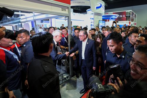 DATUK SERI ANWAR IBRAHIM