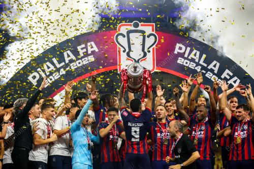 PIALA FA