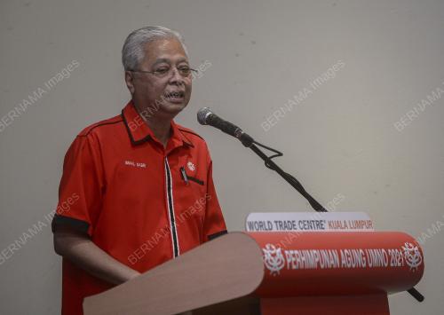 DATUK SERI ISMAIL SABRI YAAKOB